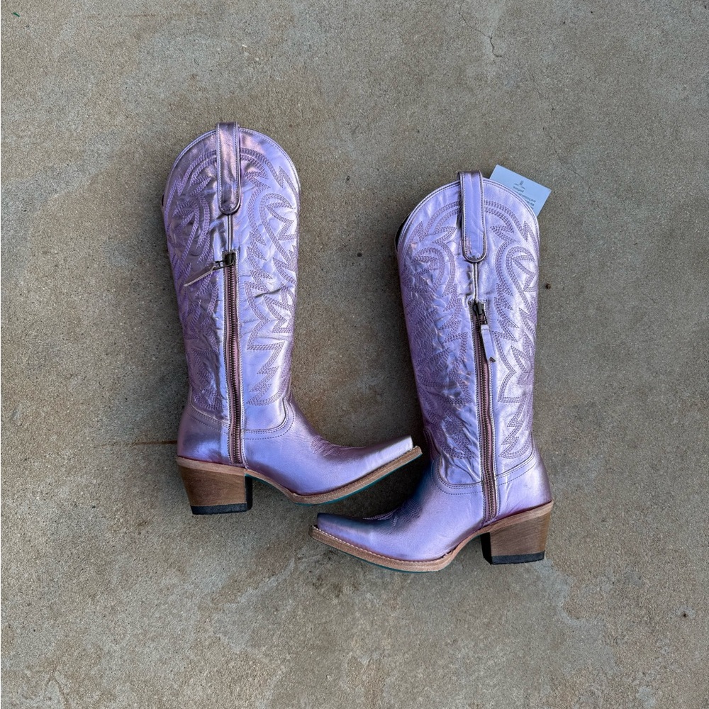 LANE BOOTS SMOKESHOW BOOT - LAVENDER METALLIC